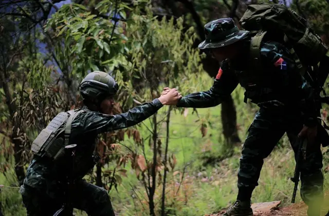 ချင်းညီနောင်က PDF Zoland တပ်ဖွဲ့ဝင်တွေ 