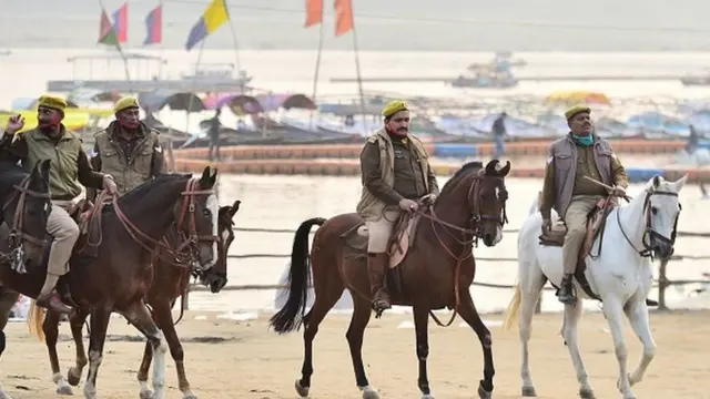 Hindistan magh mela festival polis