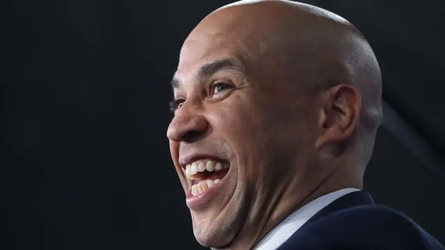 Сенатор Кори Букер