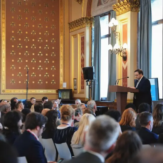 ယူကေ နိုင်ငံခြားရေးနဲ့ ဓနသဟာယ ရုံးမှာ လုပ်တဲ့ လူ့အခွင့်အရေးနဲ့ အခမ်းအနား