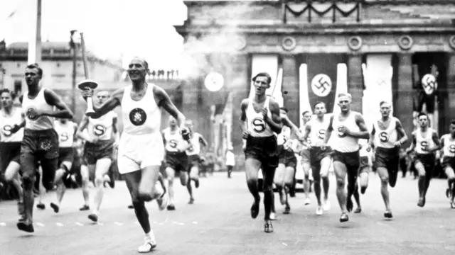 Неприятная правда состоит в том, что образный ряд Олимпийских игр недалеко ушел от фашистского