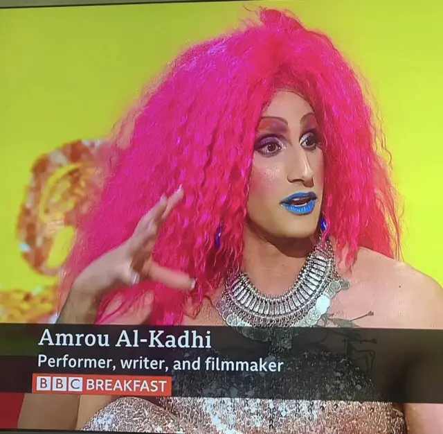 Amrou Al-Kadhi en drag