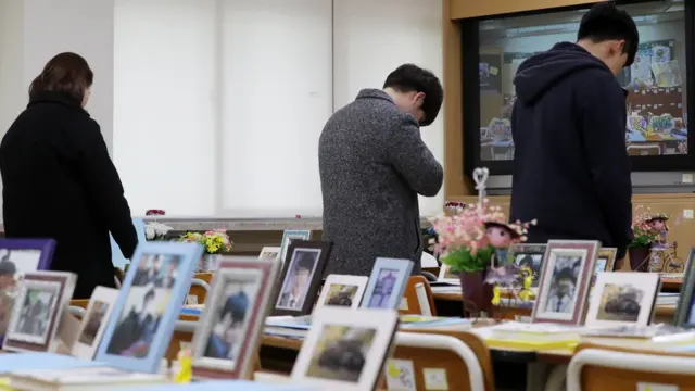 (캡션) 김원장은 "안산 지역 전체, 그리고 그 마을 전체가 공동체 트라우마를 입었다"고 말한다
