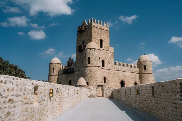 የእድሳት ሥራው ተጠናቅቆ የተመረቀው የፋሲል ግንብ ከፊል ገጽታ