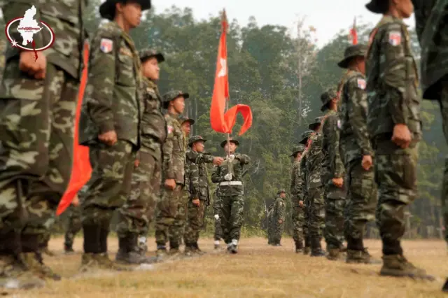 PDF သင်တန်းဆင်းပွဲတစ်ခု(ပုံဟောင်း)