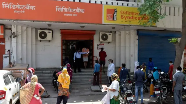 મેગામર્જર દરમિયાન સિન્ડિકૅટ બૅન્કનું મર્જર કેનરા બૅન્ક સાથે થયું હતું