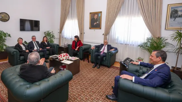 Dem Parti ve CHP heyetleri görüşme halindeyken 