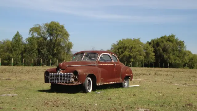 Carro abandonado