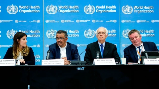 WHO 관계자가 무증상 확진자가 바이러스를 전파할 가능성이 “매우 낮다"고 말해 논란이 일었다