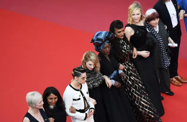 ดาราหญิง