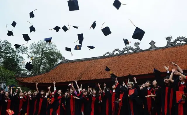 Việt Nam có thể dành nguồn lực tăng cường chất lượng đào tạo, để sinh viên trong nước vẫn chất lượng bằng sinh viên du học.