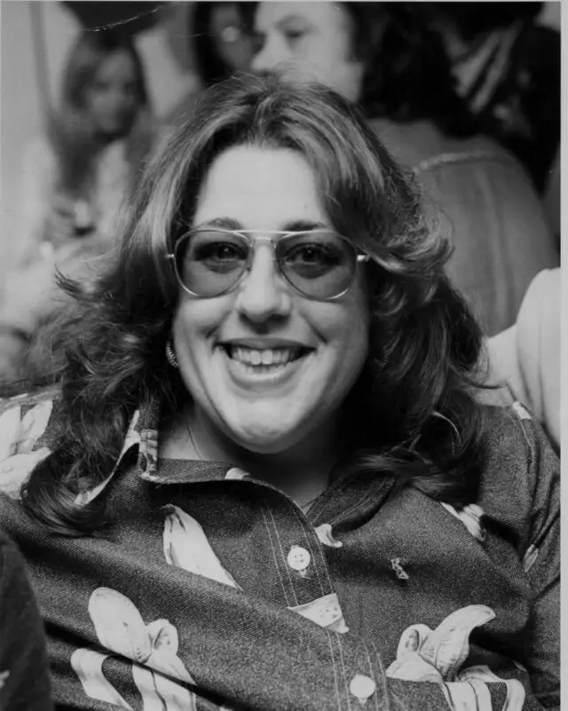 Эллиот "Мама" Касс