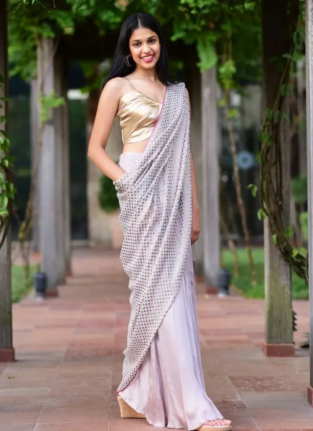 పాకెట్ చీరలు