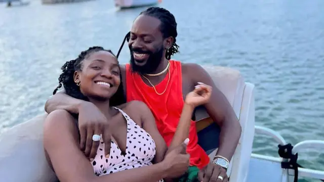 Aworan Adekunle Gold ati Simi