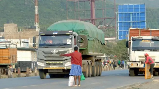 مائی ماہیو وہ مقام ہے جہاں سیکس کا کاروبار ٹرک ڈرائیوروں کی بدولت چل رہا ہے