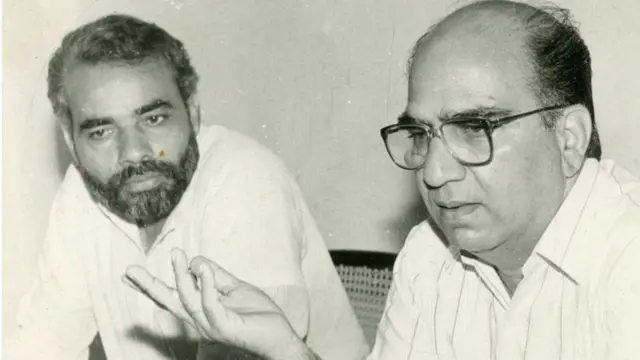 हिमाचर प्रदेश के पूर्व मुख्यमंत्री शांता कुमार के साथ नरेंद्र मोदी