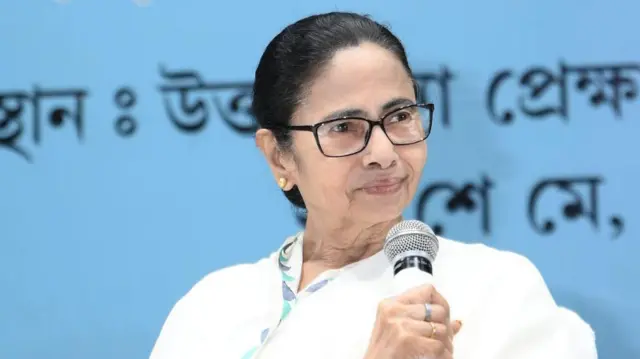 पश्चिम बङ्गाल मुख्यमन्त्री ममता बनर्जी