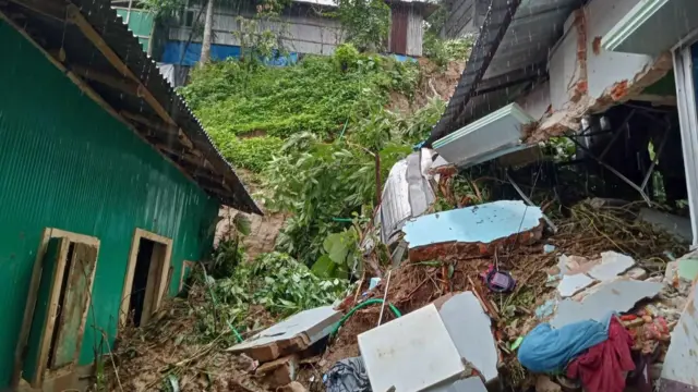 বান্দরবানে বিভিন্ন এলাকায় পাহাড় ধসের খবর পাওয়া গেছে