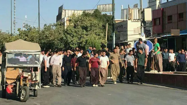 تجمع اعتراضی در بانه