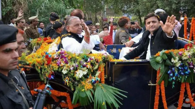 मुलायम सिंह यादव और अखिलेश