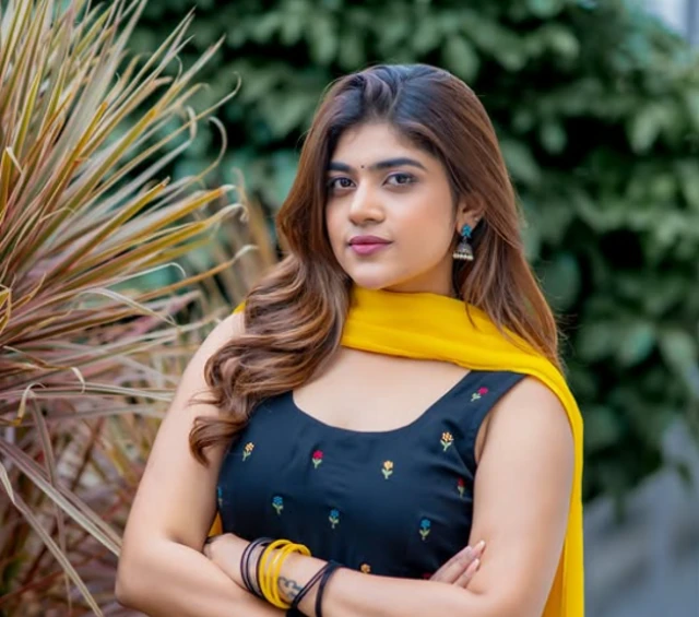 రీతూ చౌదరి