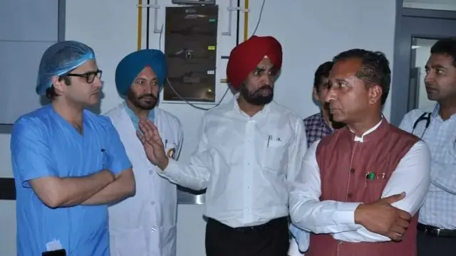 ਪੰਜਾਬ ਦੇ ਸਿਹਤ ਮੰਤਰੀ ਵਿਜੇ ਸਿੰਗਲਾ ਨੇ ਸੋਮਵਾਰ ਨੂੰ ਪਟਿਆਲਾ ਵਿਖੇ ਸਿਹਤ ਸੇਵਾਵਾਂ ਦਾ ਜਾਇਜ਼ਾ ਲਿਆ।