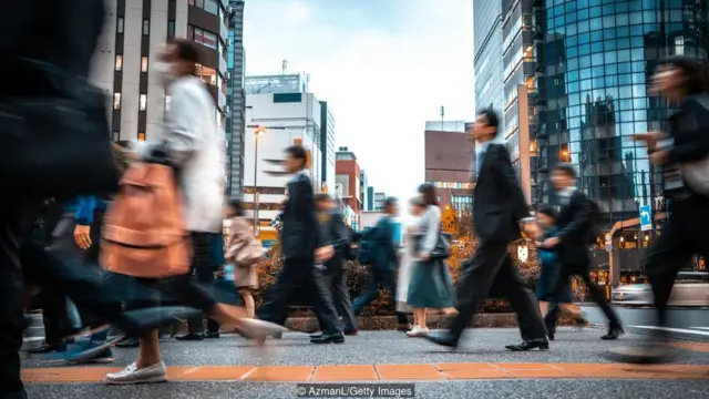 జీవితానికి పరమార్థం ఏంటి? పనిలో ఆనందం వెతుక్కోవడం ఎలా?