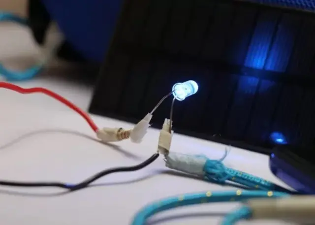 Expérience Li-Fi où le transfert de données se fait par la lumière, est plus rapide que le wifi