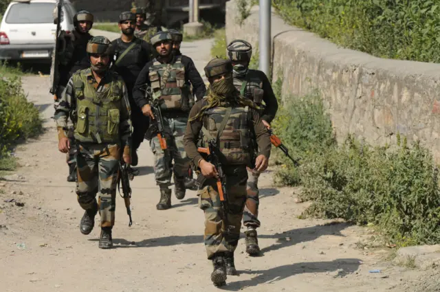 કાશ્મીરમાં કૉર્ડન ઍન્ડ સર્ચ ઑપરેશનમાં મેજર શર્માએ નિપુણતા મેળવી હતી 