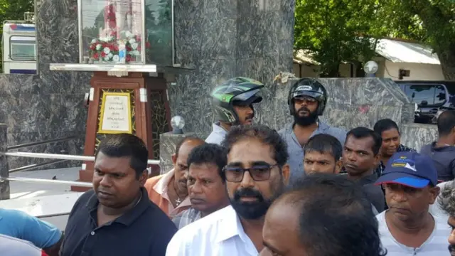 இலங்கை புனித செபஸ்தியன் பகுதியிலுள்ள மாதா உருவச் சிலை உடைப்பு