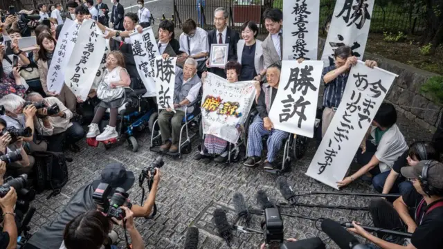 பாதிக்கப்பட்டவர்கள்