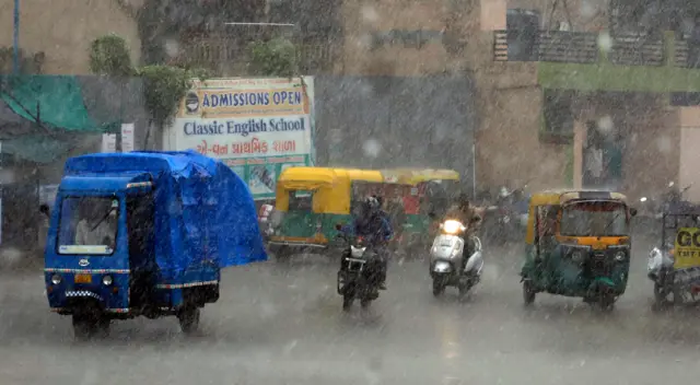 ગુજરાત, ચોમાસું, વરસાદ, હવામાન, હવામાન સમાચાર, મોનસૂન, ભારે વરસાદ, બીબીસી ગુજરાતી