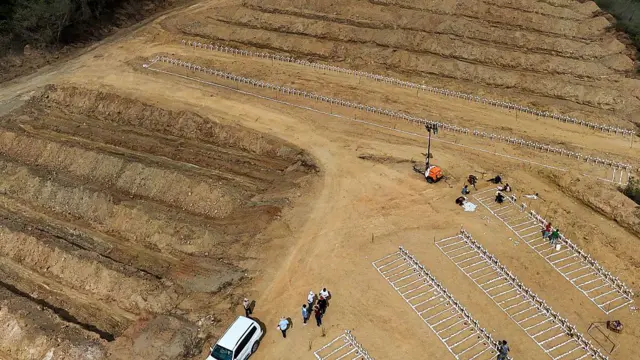 Disposición de Cuerpos en el cementerio La Esperanza