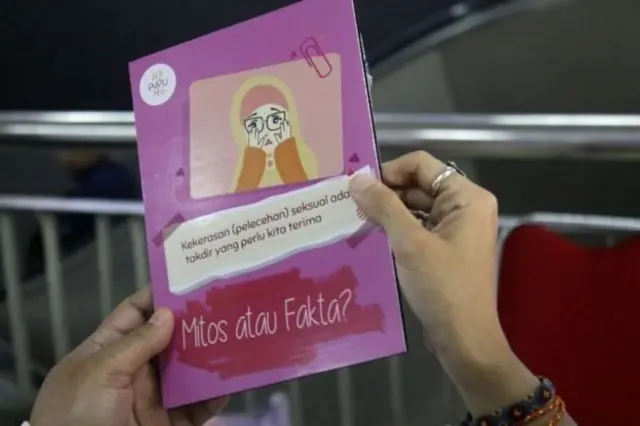 Partiyalarda avtomatik ru porno Partiyalarda avtomatik ru porno