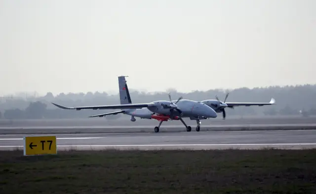 پهپاد بیرقدار آکینجی