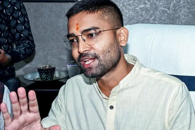 दीपक प्रकाश