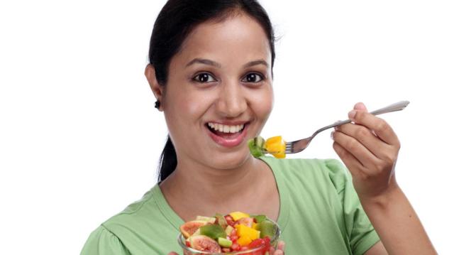 இன்டர்மிட்டன்ட் ஃபாஸ்டிங்: இந்த விரத முறையை எல்லோரும் கடைபிடிக்கலாமா? பக்க விளைவுகள் ஏற்படுமா?