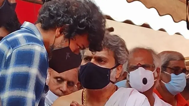 நேரில் அஞ்சலி செலுத்திய விஜய்