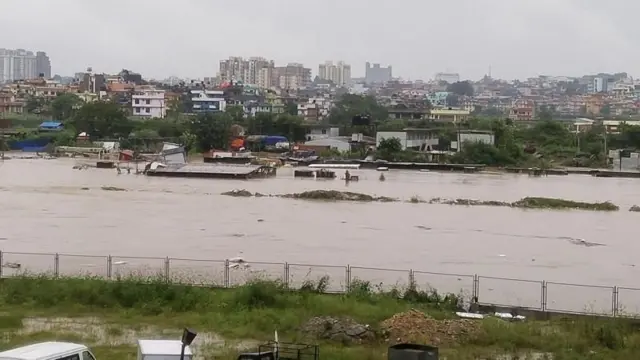 ललितपुरको नक्खु क्षेत्रमा शनिवार आएको बाढी