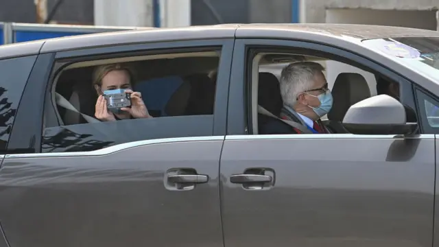 Команда ВОЗ посетила уханьский Институт вирусологии 3 февраля