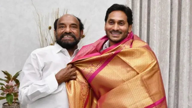 జగన్‌తో ఆర్ కృష్ణయ్య