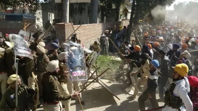 আজনালা থানায় অমৃতপাল অনুগামীদের হামলা। ফেব্রুয়ারি ২০২৩