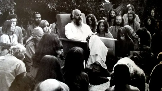 ઓશોની તસવીર