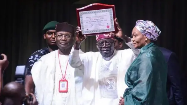 Shugaba Tinubu da tsohon shugaban hukumar zaben Najeriya 