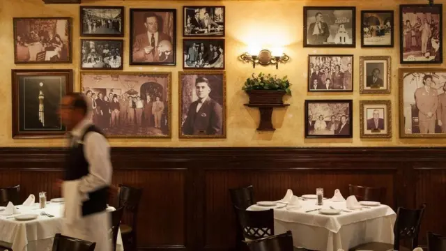 El interior del restaurante Caesar's