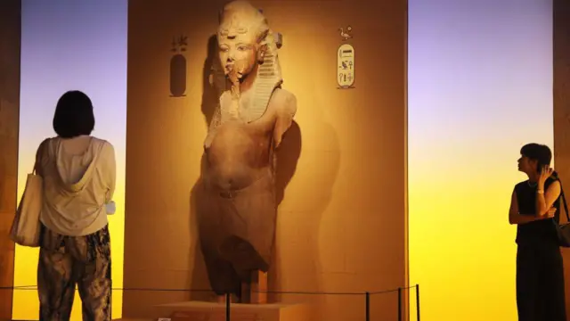 Butum-butumin sarki Tutankhamun.
