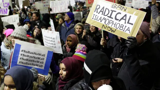 芝加哥奥黑尔国际机场的示威者（29/1/2017）