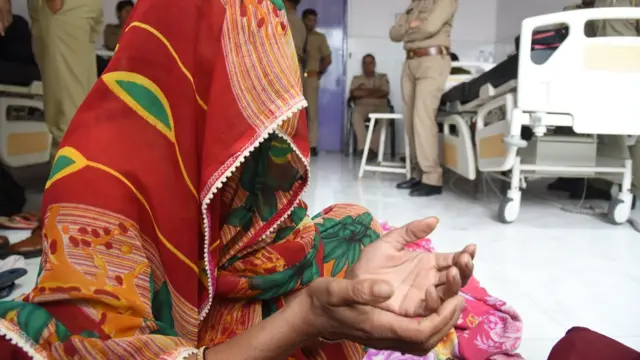 लड़की की मां