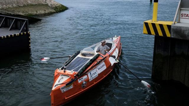 Jean Jacques Savin French adventurer dies crossing Atlantic