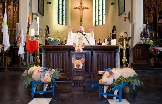 Müqəddəs Anthony bayramı, İngooigem, 17 Yanvar 2010